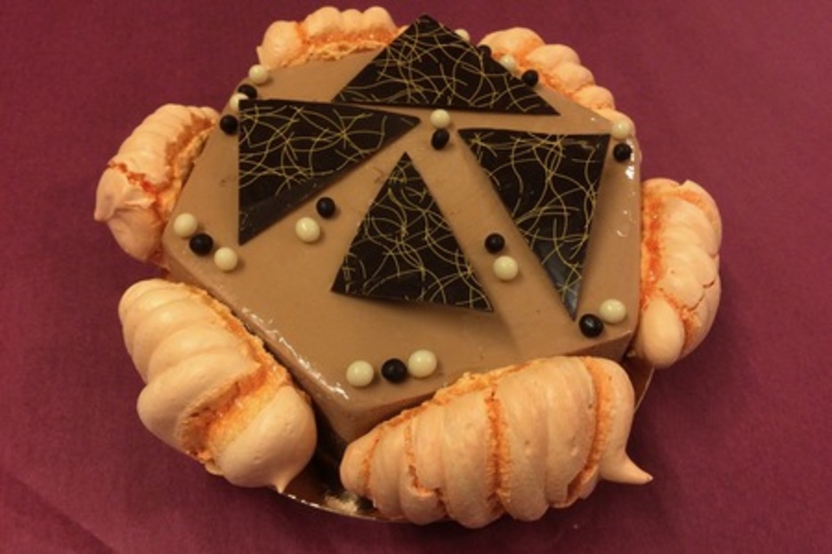 Crmeux 2 chocolats (Fond de biscuit aux amandes / Mousse Chocolat noir & Lait) 