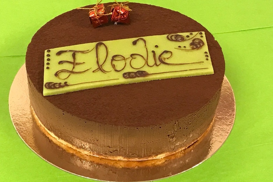 Croustillant Chocolat (Fond de biscuits aux manades / Pralin croustillant / Mousse Chocolat noir)