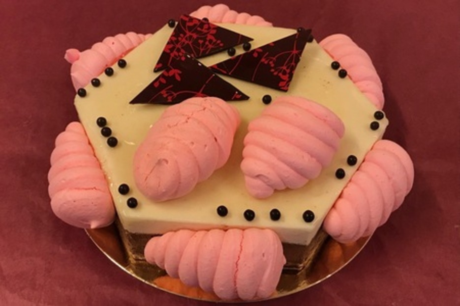 Duo Poire-Chocolat (Fond de biscuit aux amandes / Mousse Poire & Chocolat )